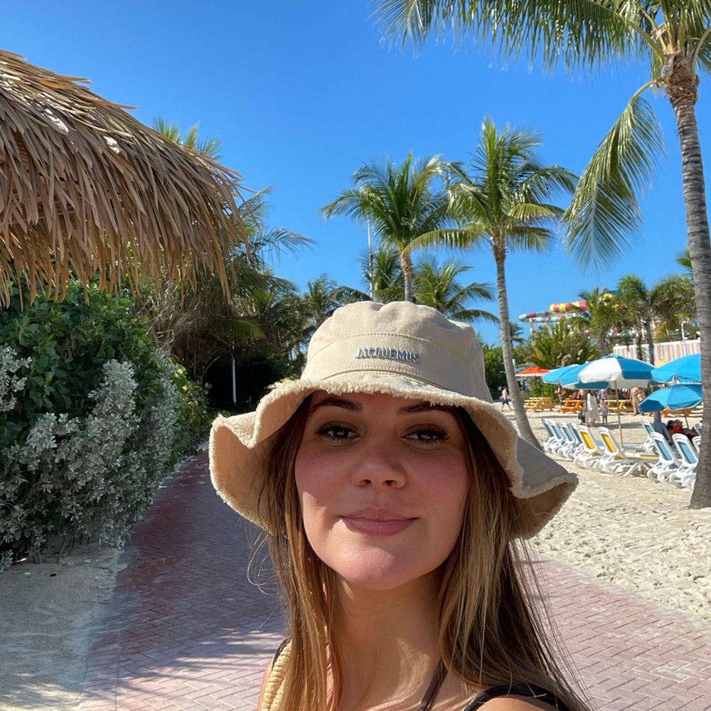 Jacquemus bucket hat (Le bob Artichaut)